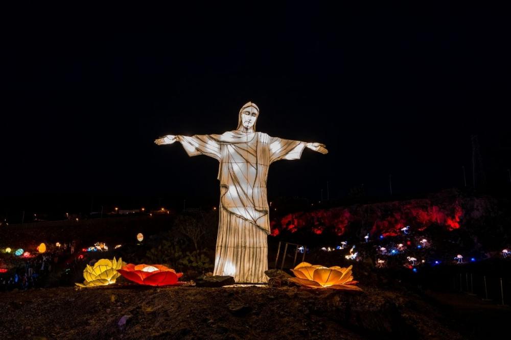 Great Chinese Lantern World light-show (9)